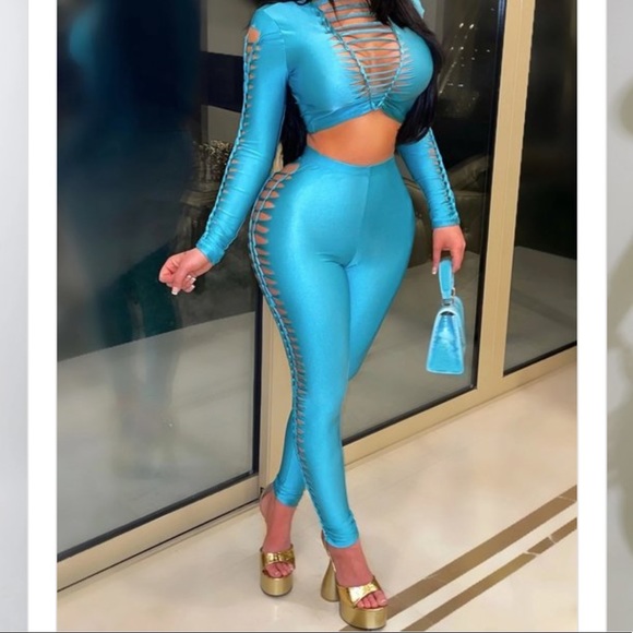 TRIPLE THREAT! (Blue) - Picture 2 of 3